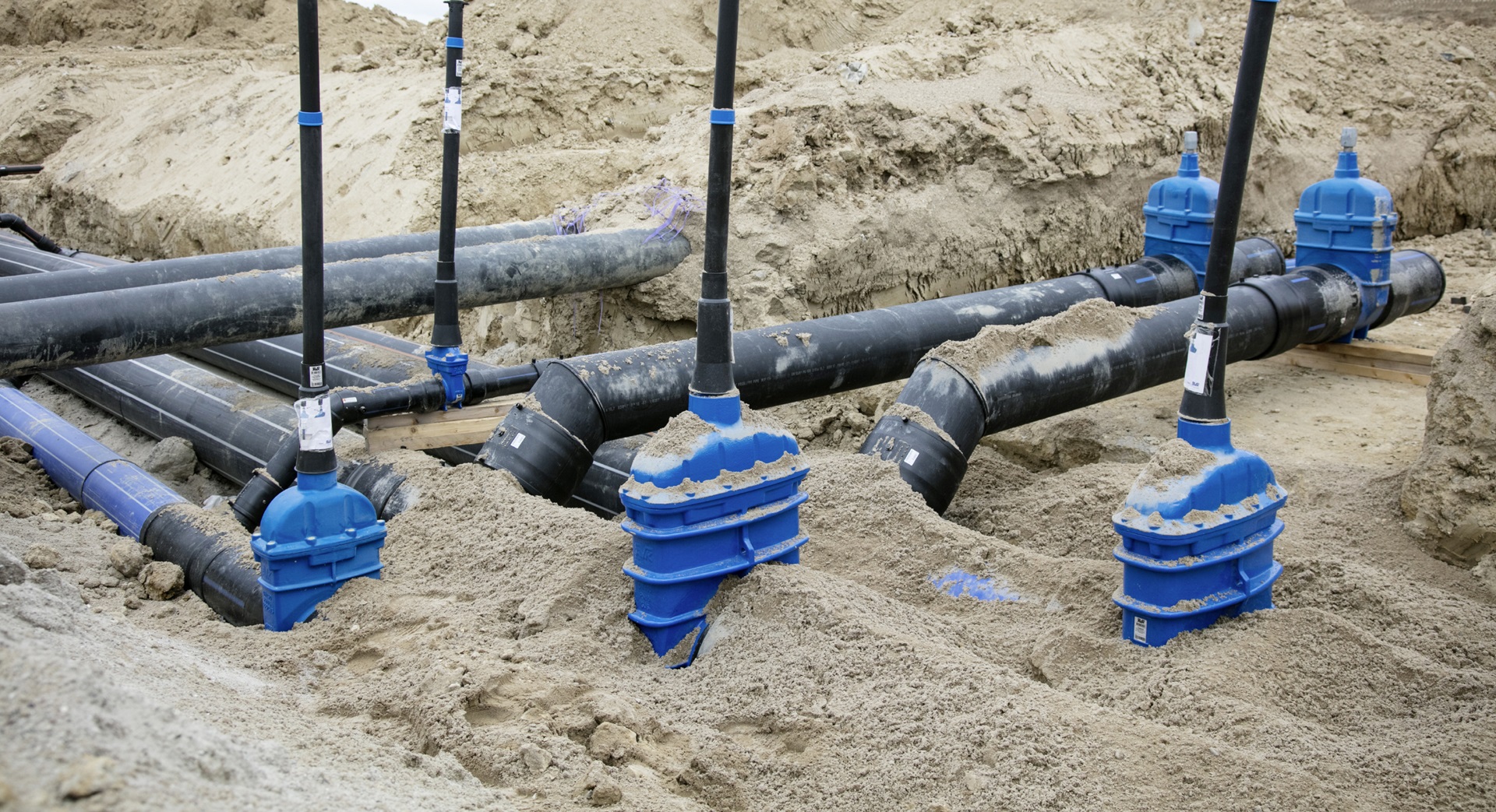 Gate valves with accessories installed at OUH, Denmark